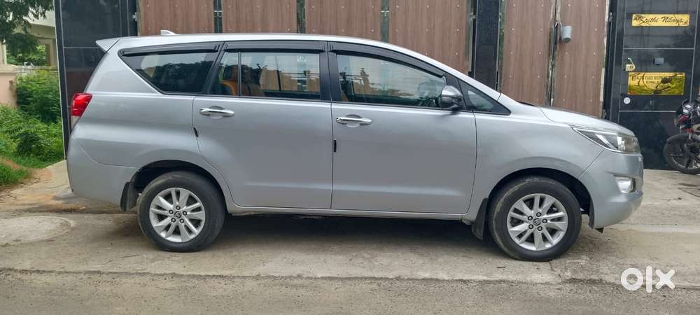 Toyota Innova Crysta 2.4 Gx Mt, 2017, Diesel