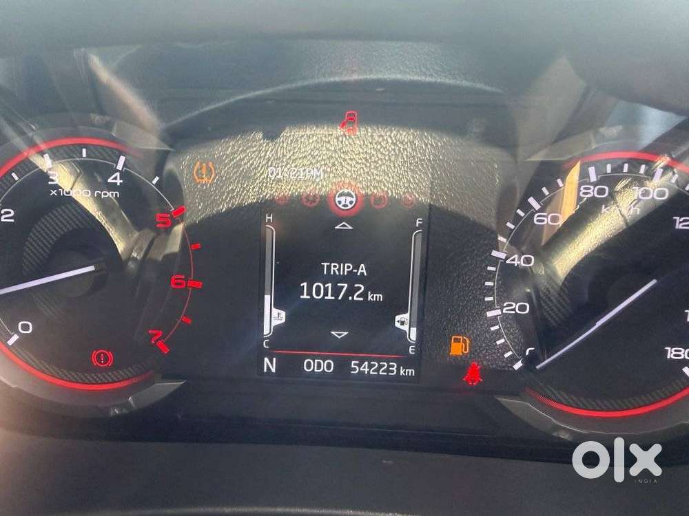 Mahindra Thar Lx Convertible Top Diesel Mt 4wd, 2021, Diesel