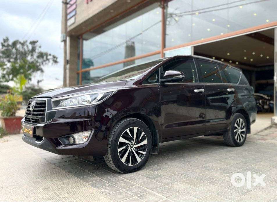 Toyota Innova Crysta G 8 STR, 2019, Diesel