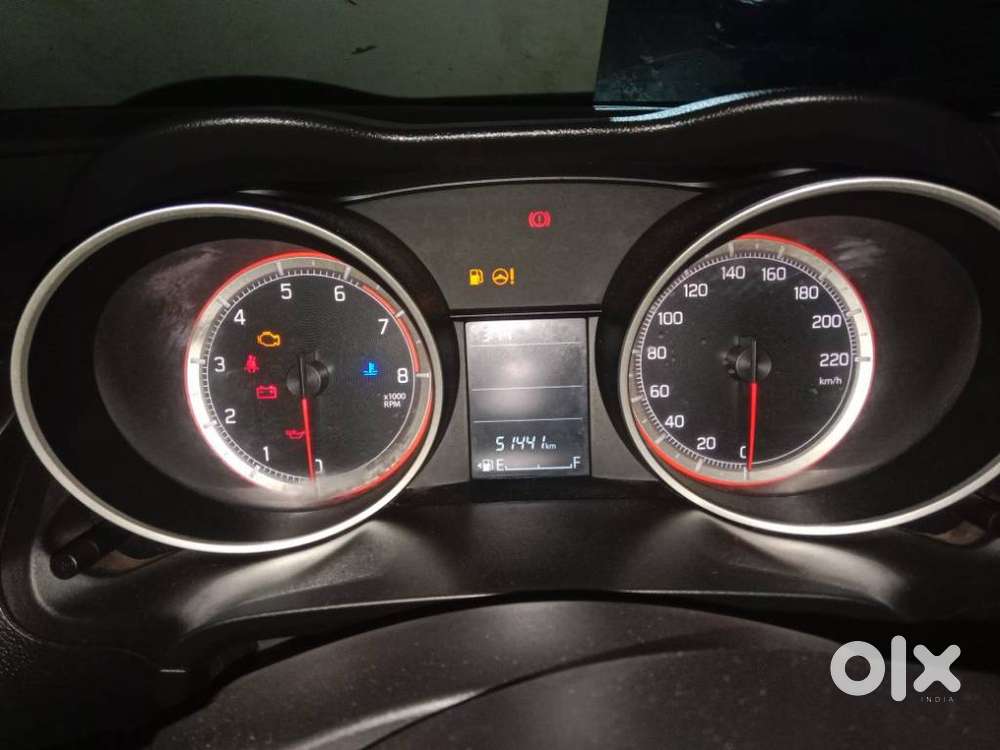 Maruti Suzuki Swift Vxi + Manual, 2022, Petrol