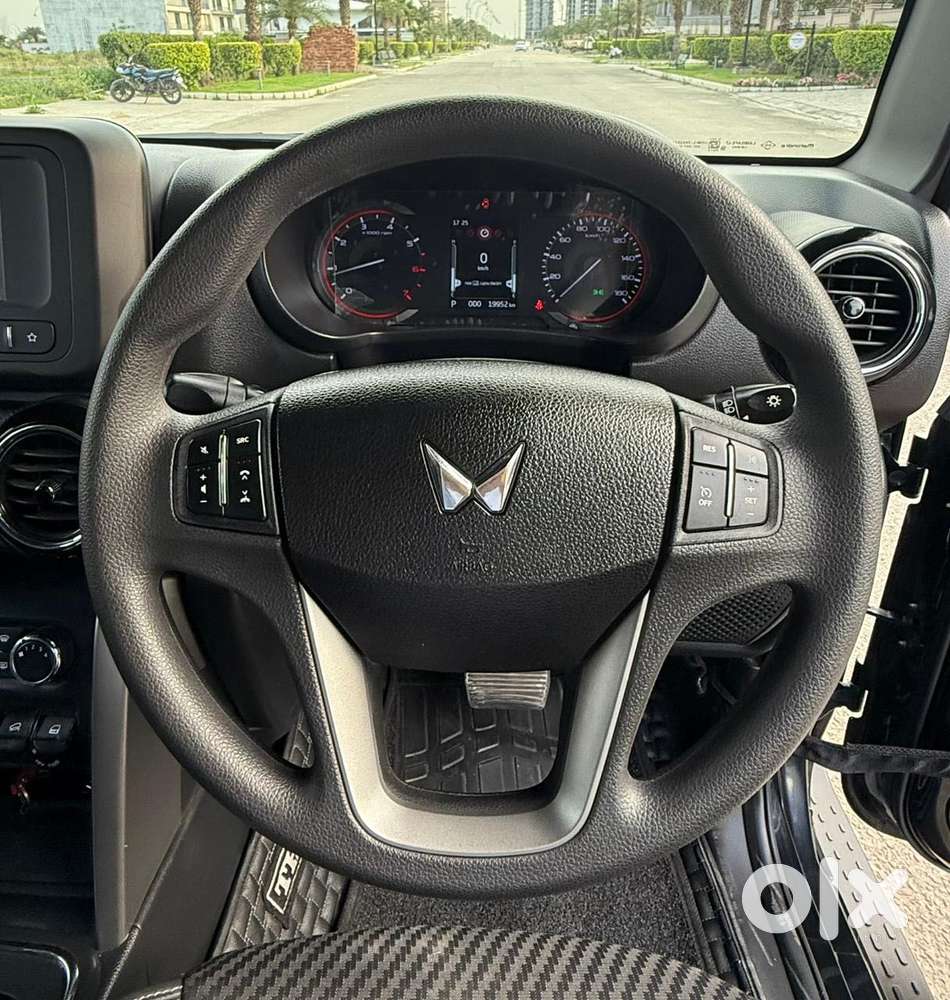 Mahindra Thar Lxt P At 2wd Ht, 2023, Petrol