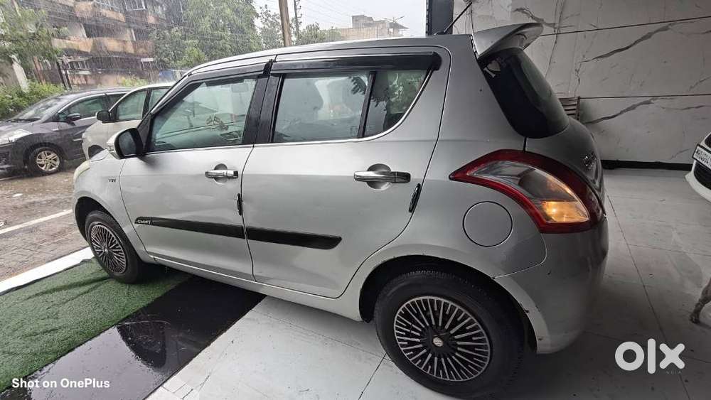 Maruti Suzuki Swift Vxi Bsiv, 2011, Cng & Hybrids