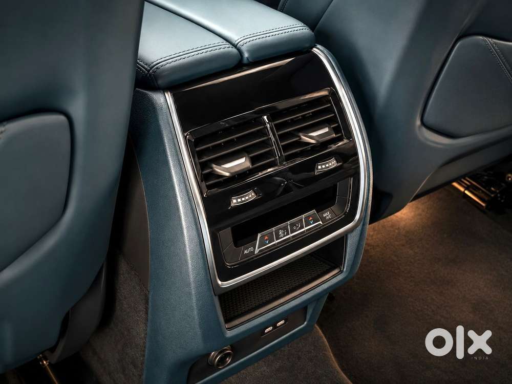Bmw Xm Plug-in Hybrid, 2025, Petrol