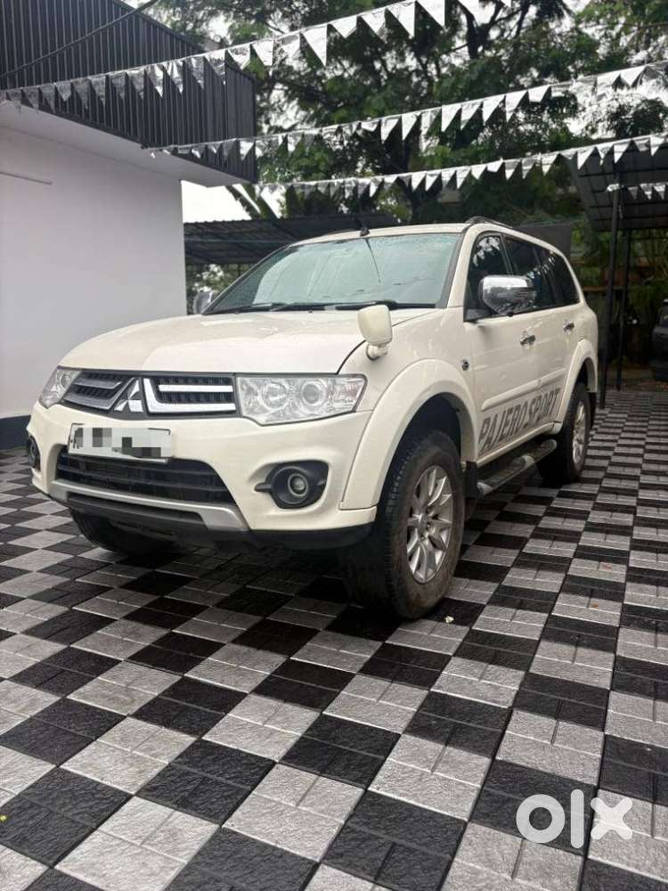 Mitsubishi Pajero Sport 2.5 Automatic, 2015, Diesel