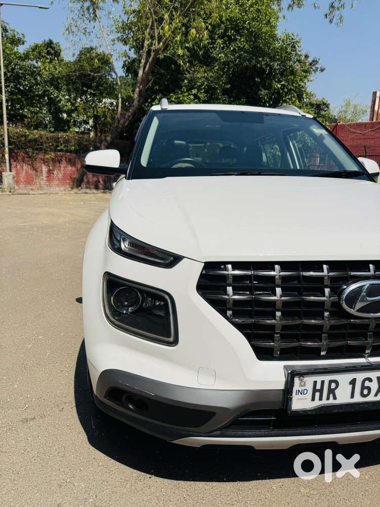 Hyundai Venue Sx (o) Mt 1.5 Diesel, 2020, Diesel