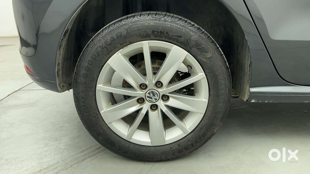 Volkswagen Polo 2009-2013 Petrol Highline 1.2l, 2015, Petrol