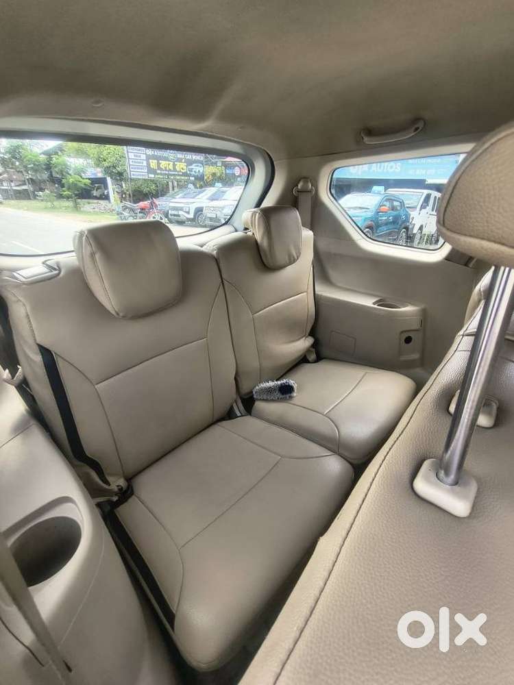 Maruti Suzuki Ertiga 1.5 Vxi, 2022, Petrol