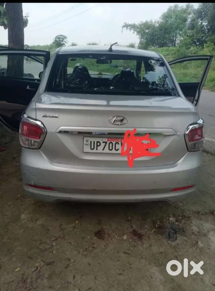 Hyundai Xcent 2015