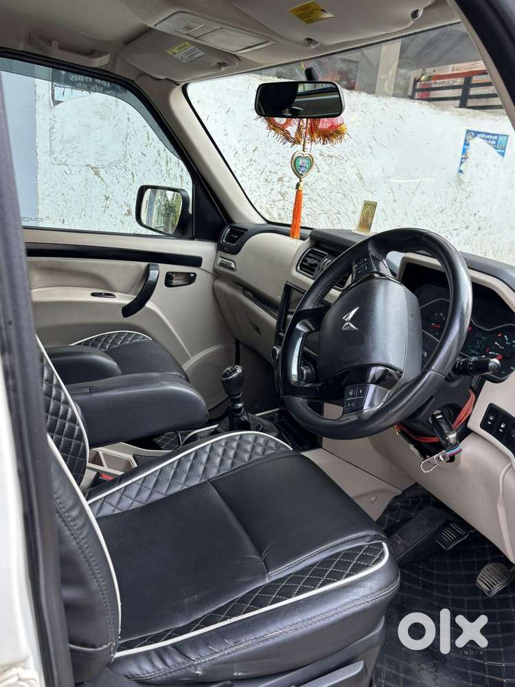 Mahindra Scorpio Classic 2.2 S 11 Mt 7 Str, 2022, Diesel