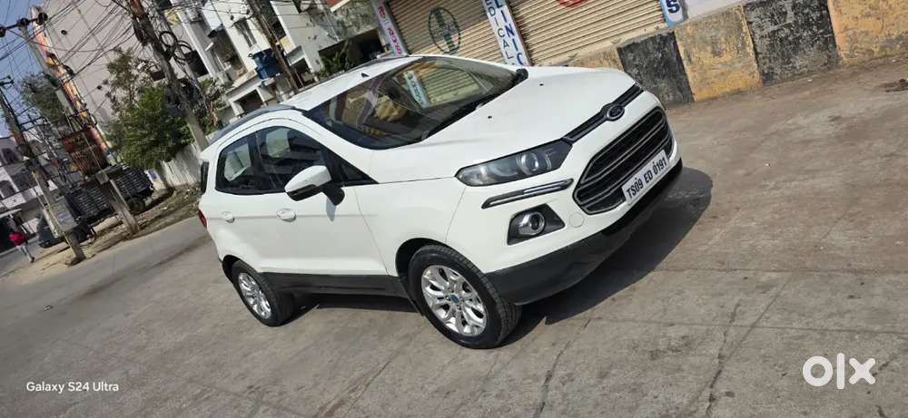 Ford Ecosport Titanium 1l Turbo Petrol Topend Six Airbags, Push Start,