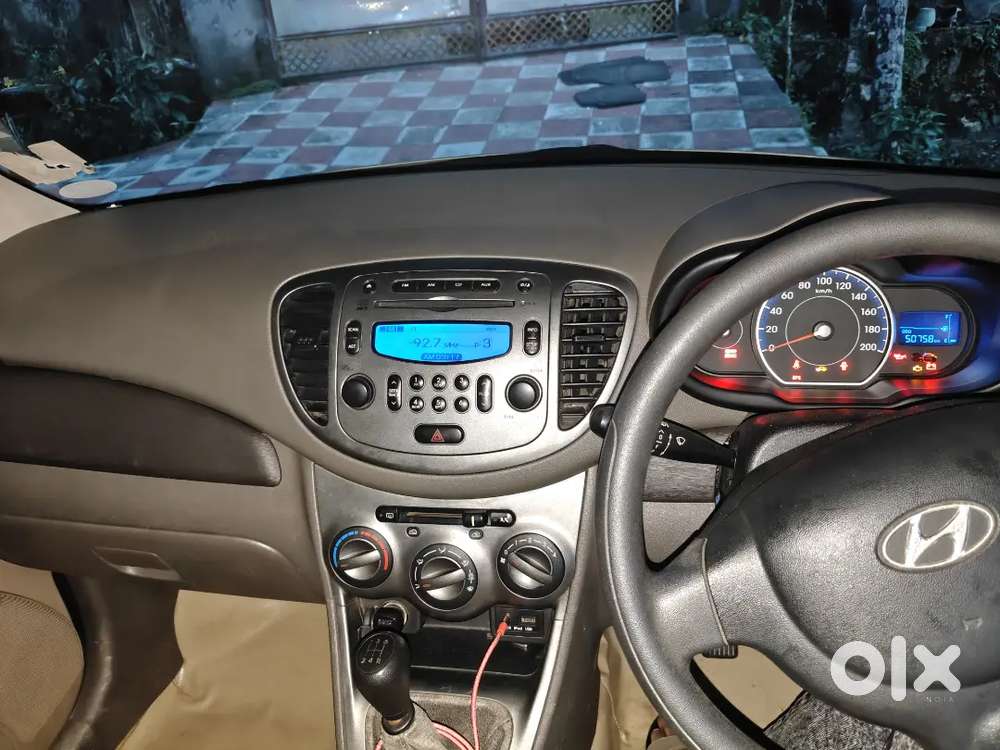 Hyundai I10 Sportz 2011 Model