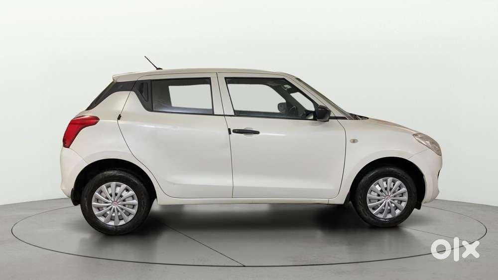Maruti Suzuki Swift Vvt Lxi, 2022, Petrol
