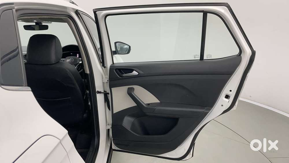 Volkswagen Taigun Topline 1.0 Tsi At (electric Seats), 2021, Petrol