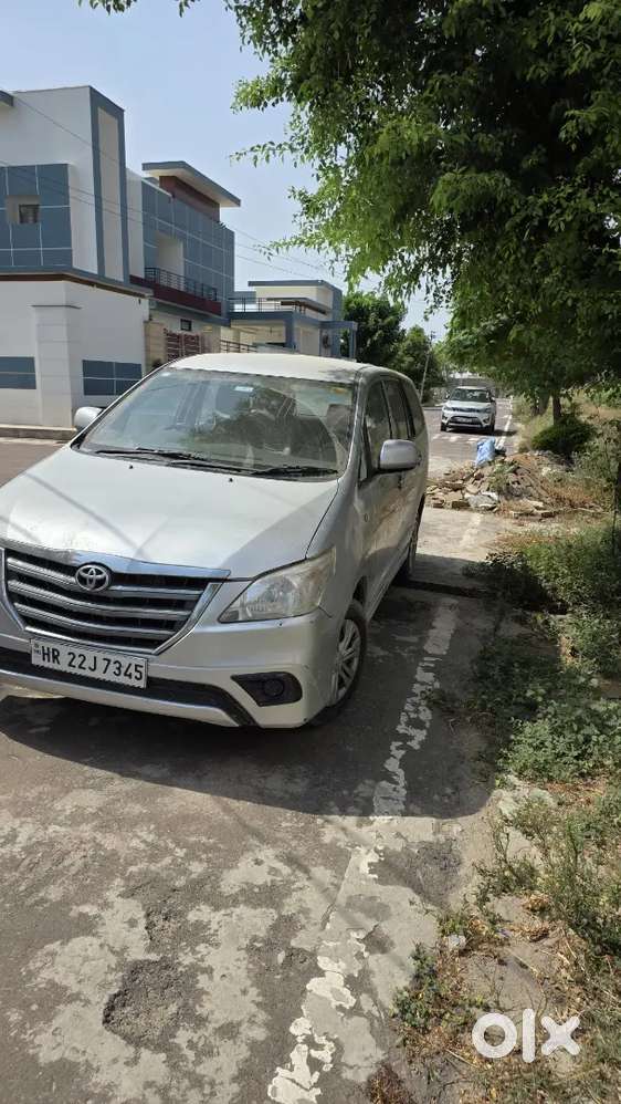 Toyota Innova 2014 Diesel Well Maintained