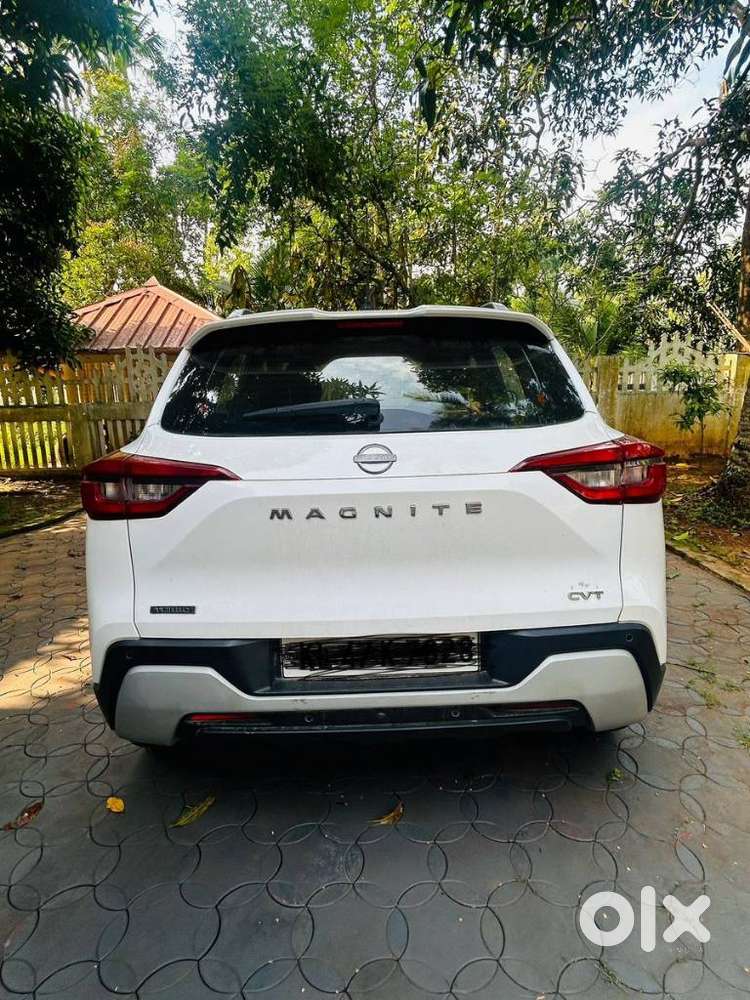 Nissan Magnite 1.0 Xv Turbo Cvt, 2022, Petrol