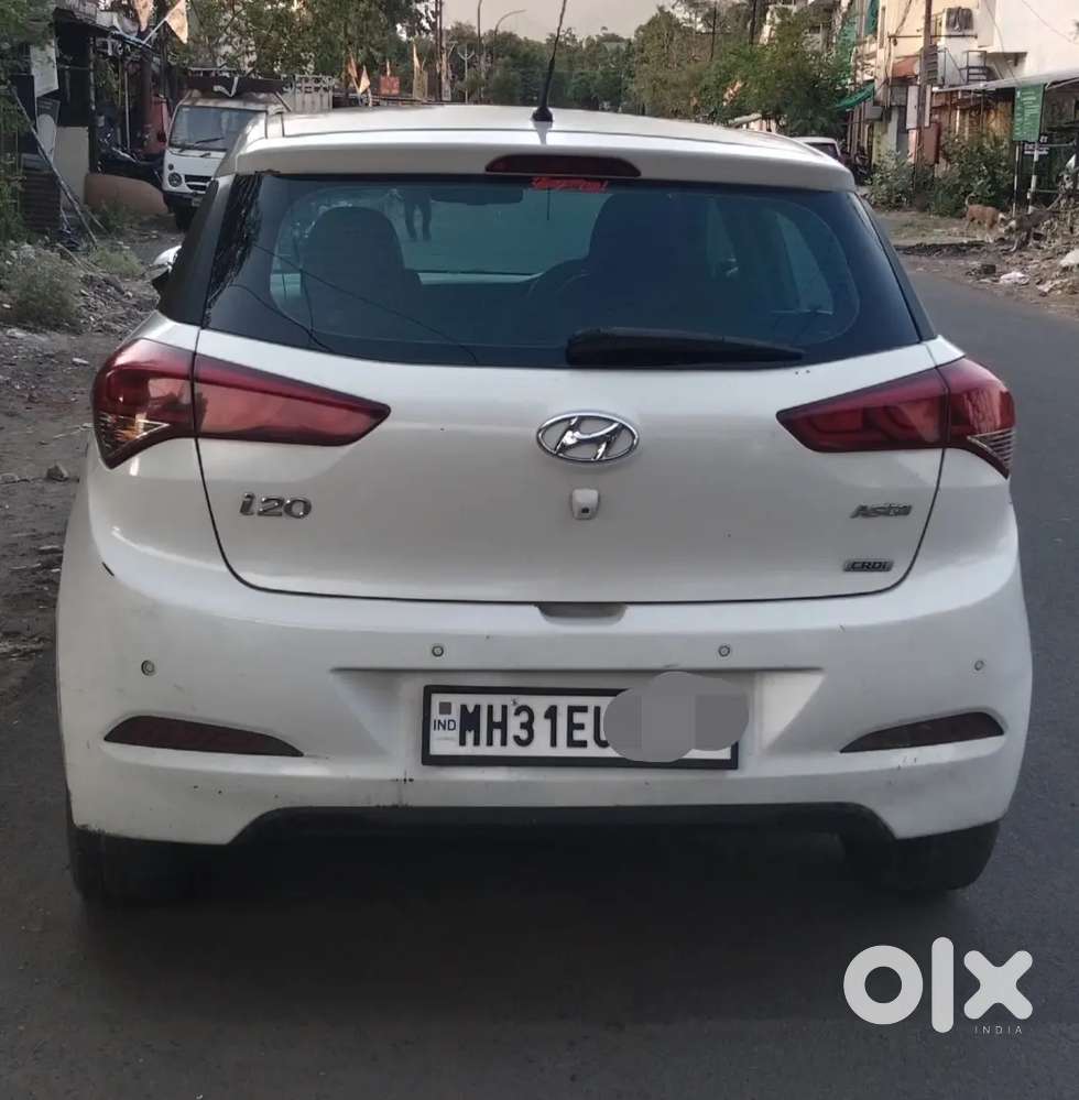 Hyundai New I20 2015 Diesel 100000 Km Driven