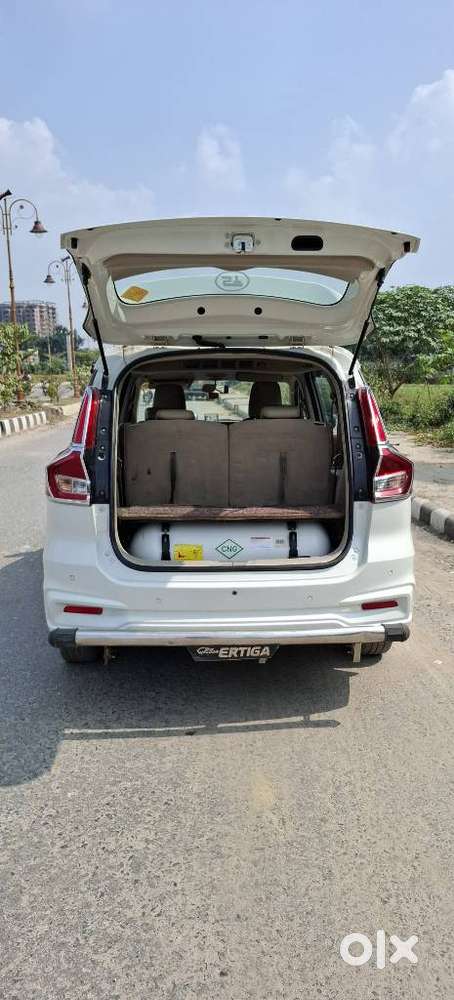 Maruti Suzuki Ertiga 1.4 Vxi Cng Anniversary Edition, 2024, Cng & Hy..