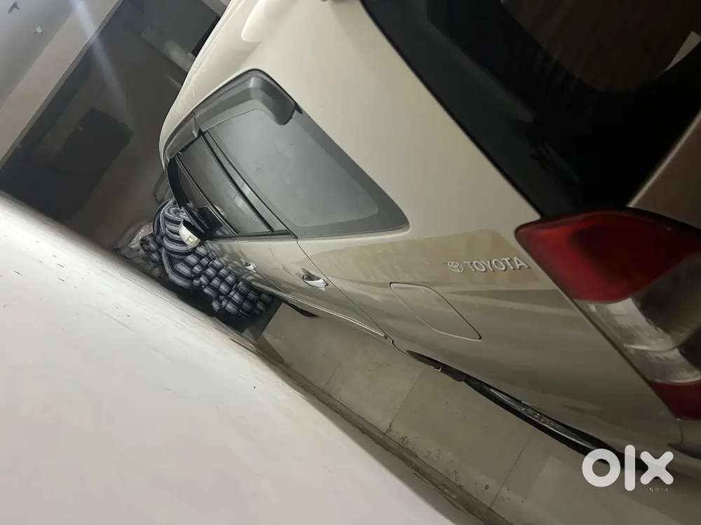 Toyota Innova 2014 Diesel 2nd Owner