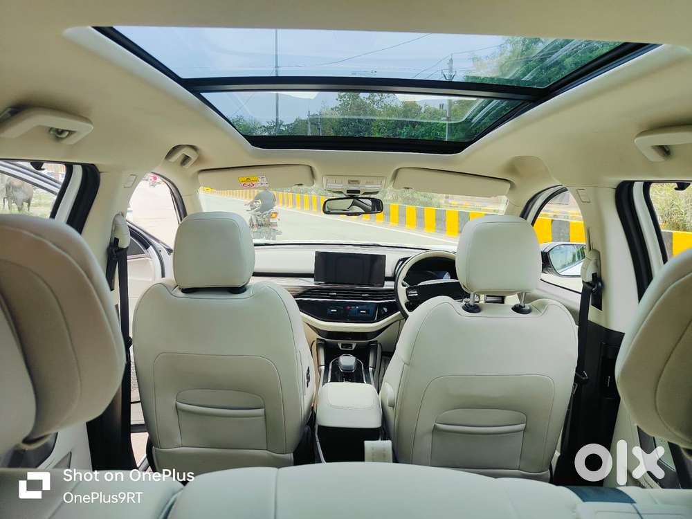 Tata Safari Accomplished Dual Tone At, 2025, Diesel