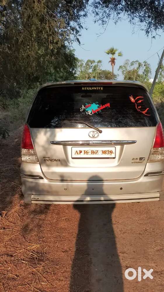 Toyota Innova 2013 Diesel 240000 Km Driven