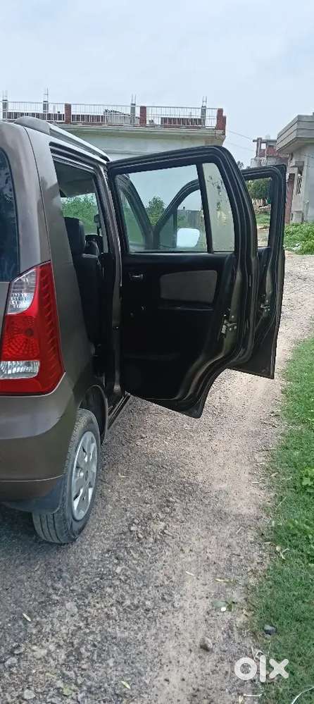 Maruti Suzuki Wagon R 2014 Petrol 70000 Km Driven