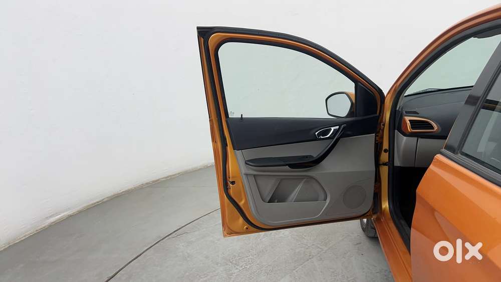 Tata Tiago Xz, 2017, Petrol