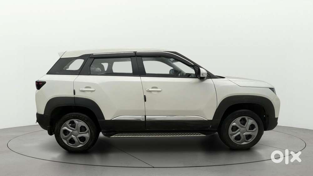 Maruti Suzuki Vitara Brezza 1.5 Vxi At, 2023, Petrol