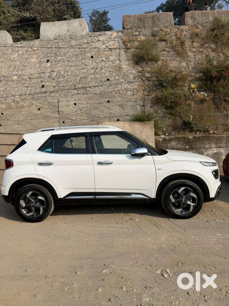 Hyundai Venue 2020 Petrol Good Condition