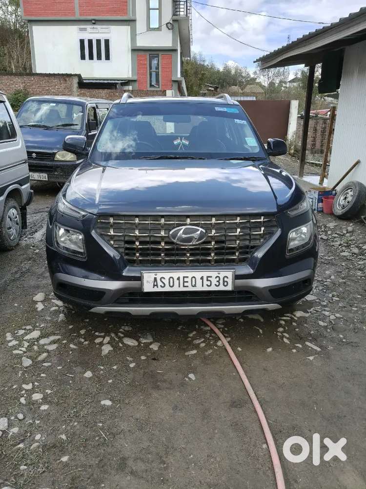 Hyundai Venue 2021 Petrol Well Maintained