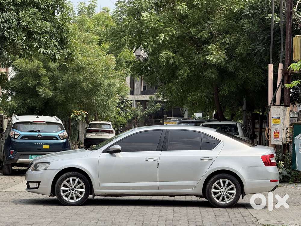 Skoda Octavia Ambition 2.0 Tdi At, 2015, Diesel