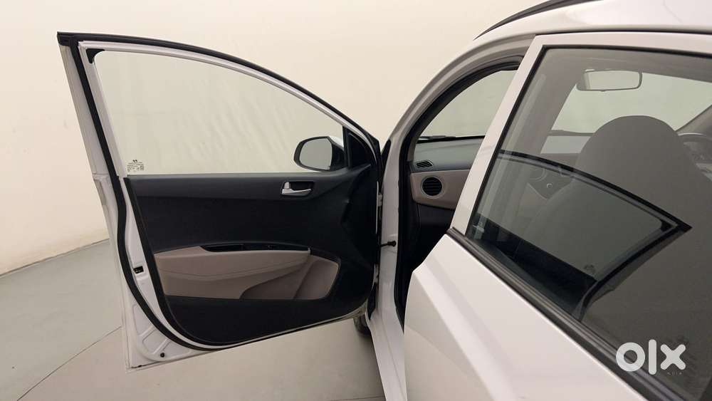 Hyundai Grand I10 1.2 Kappa Asta At Vtvt, 2015, Petrol