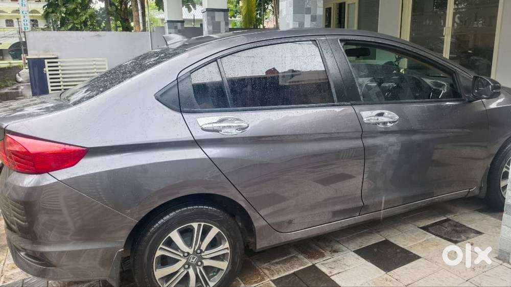 Honda City V 2019 Model Full Company Services, Accident Free Status