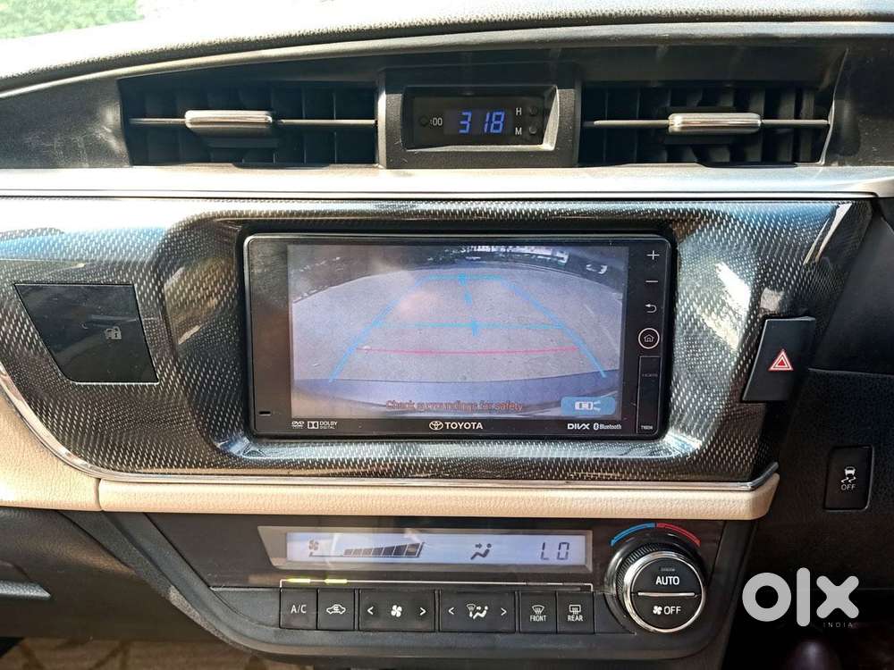 Toyota Corolla Altis 2013-2017 Vl At, 2016, Petrol