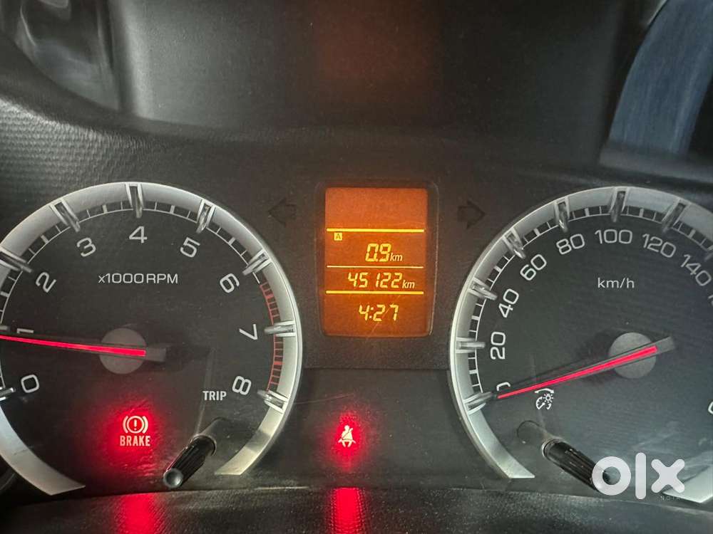 Maruti Suzuki Swift Vxi + Manual, 2015, Petrol