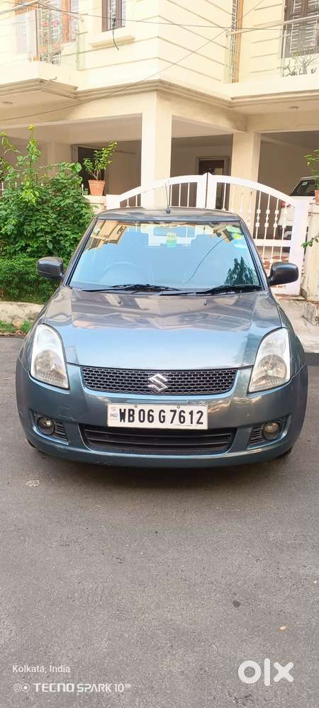 Maruti Suzuki Swift Vxi 1.2 Abs Bs-iv, 2011, Petrol
