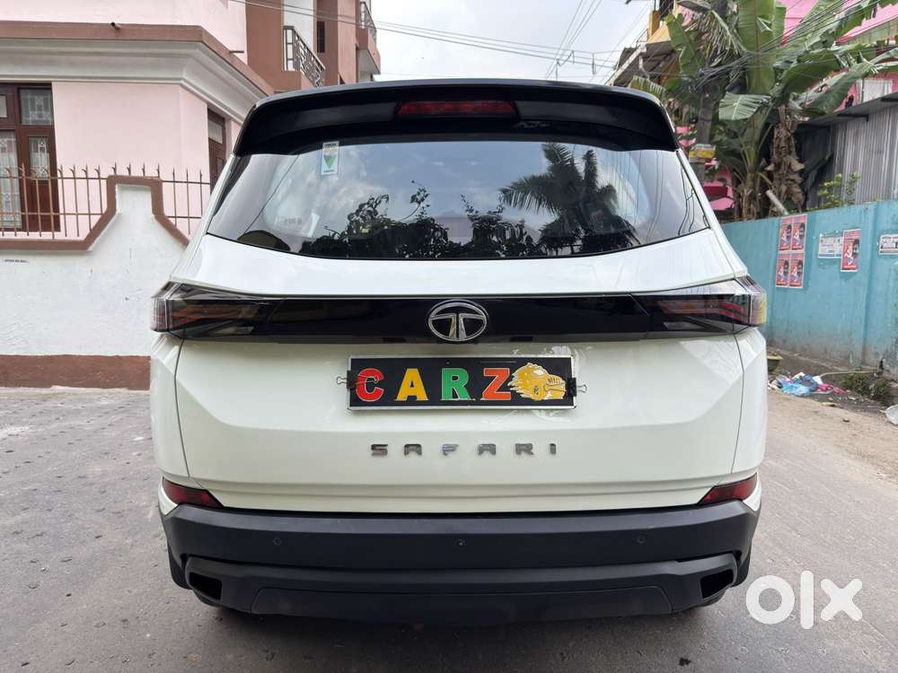 Tata Safari Pure, 2023, Diesel