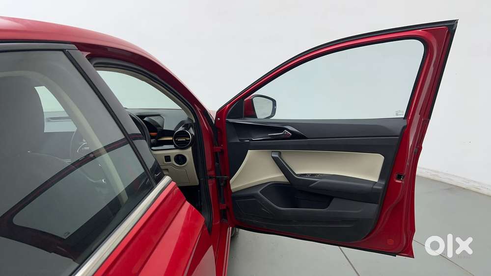 Skoda Slavia Style 1.0l Tsi At, 2022, Petrol