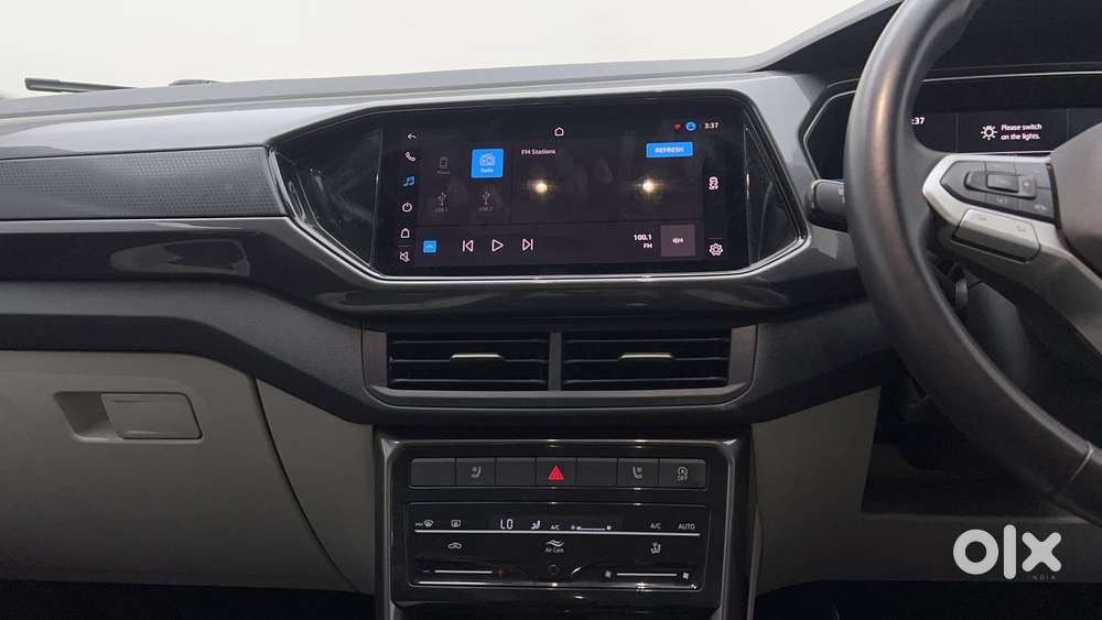 Volkswagen Taigun Topline 1.0 Tsi At (electric Seats), 2022, Petrol