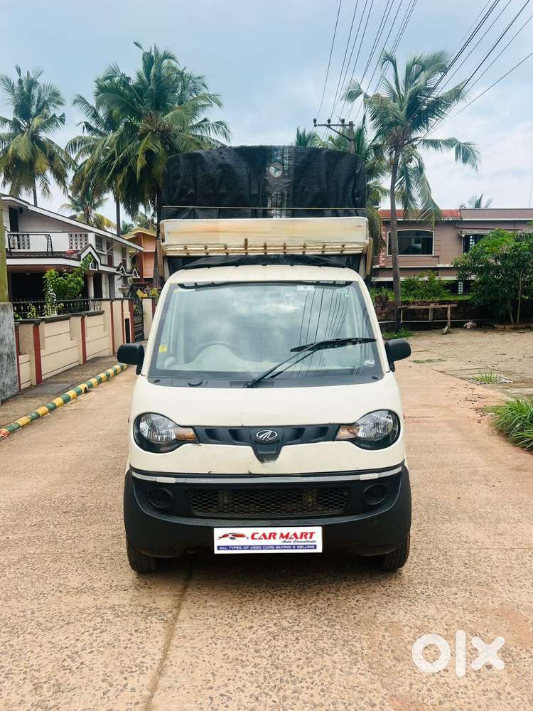Mahindra Jeep, 2022, Petrol