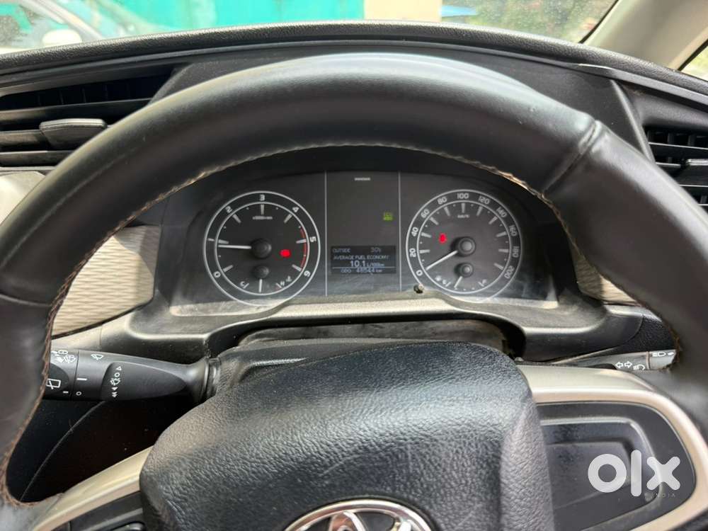 2023 Toyota Innova Crysta