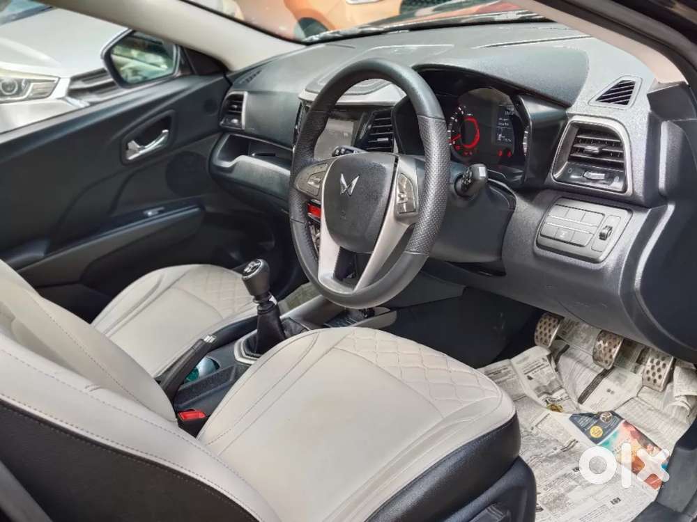Mahindra Xuv300 W8, 2022, Petrol