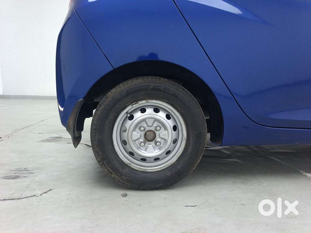 Hyundai Eon Era +, 2017, Petrol
