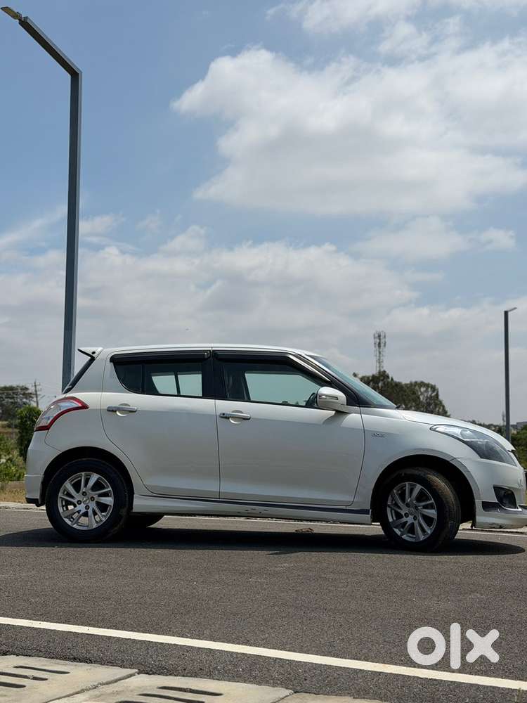 Maruti Suzuki Swift Ddis 2012