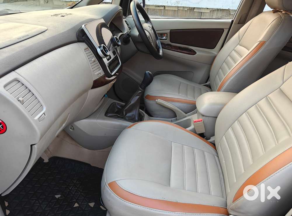 Toyota Innova 2.5 V 7 Str, 2014, Diesel