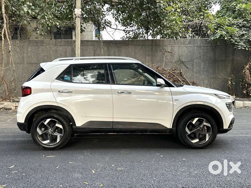 Hyundai Venue 1.0 Sx (o) Turbo Dct, 2019, Petrol