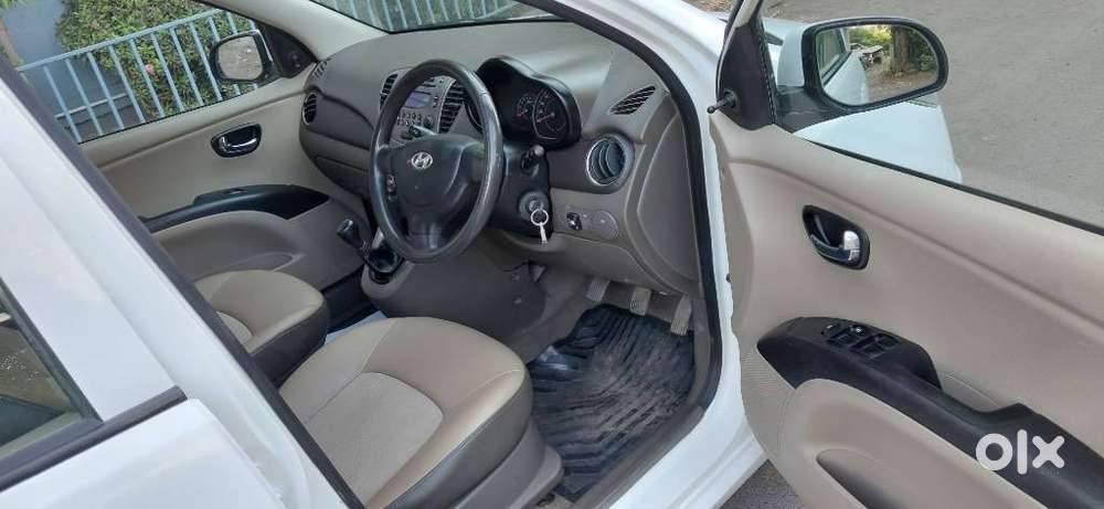 Hyundai I10 Sportz 1.1l, 2016, Cng & Hybrids