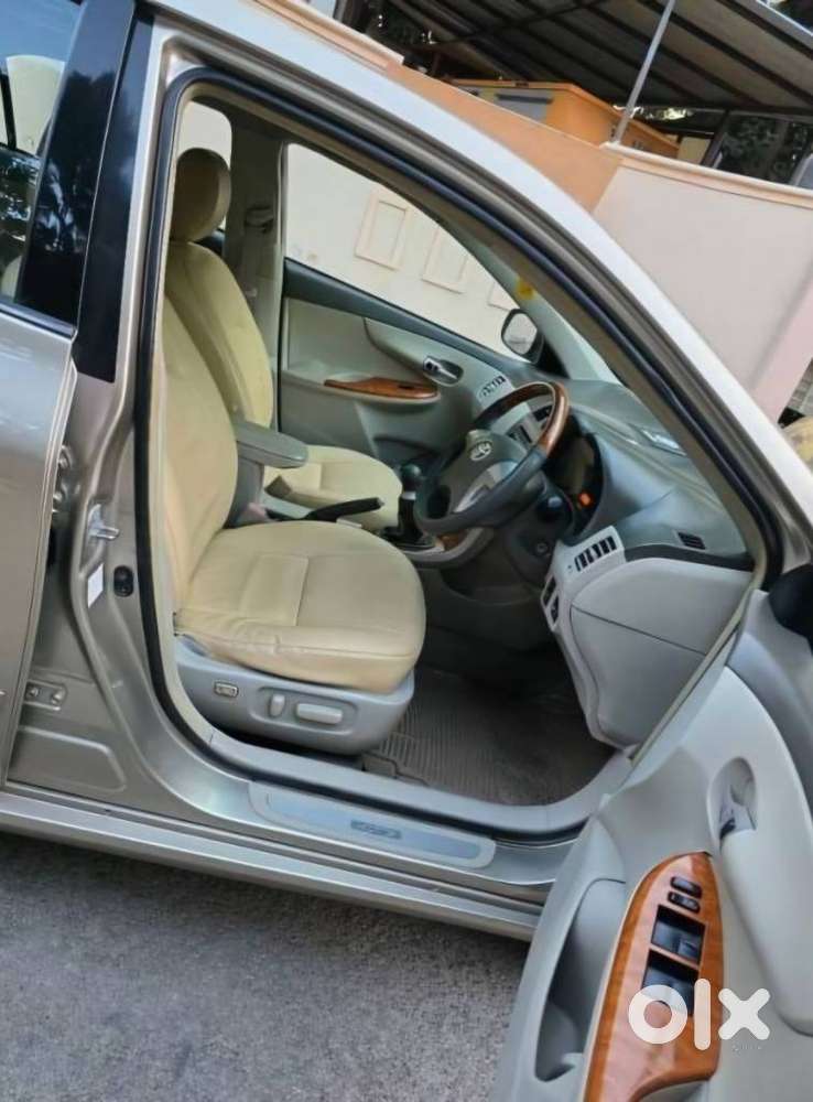 Toyota Corolla Altis G, 2010, Petrol