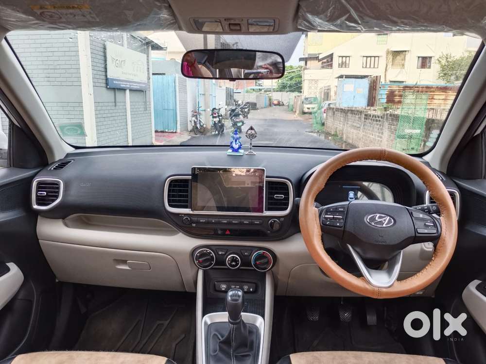 Hyundai Venue, 2025, Petrol