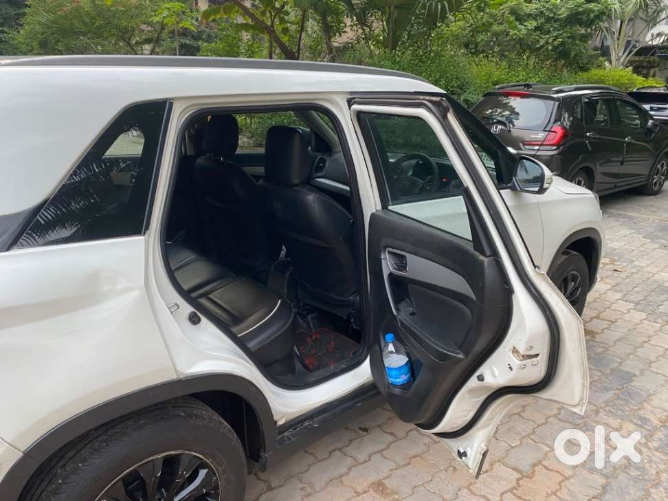 Maruti Suzuki Brezza 1.5 Zxi Smart Hybrid, 2022, Petrol