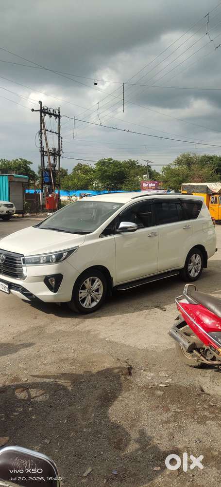 Toyota Innova Crysta 2.8 Zx At 7 Seater, 2018, Diesel